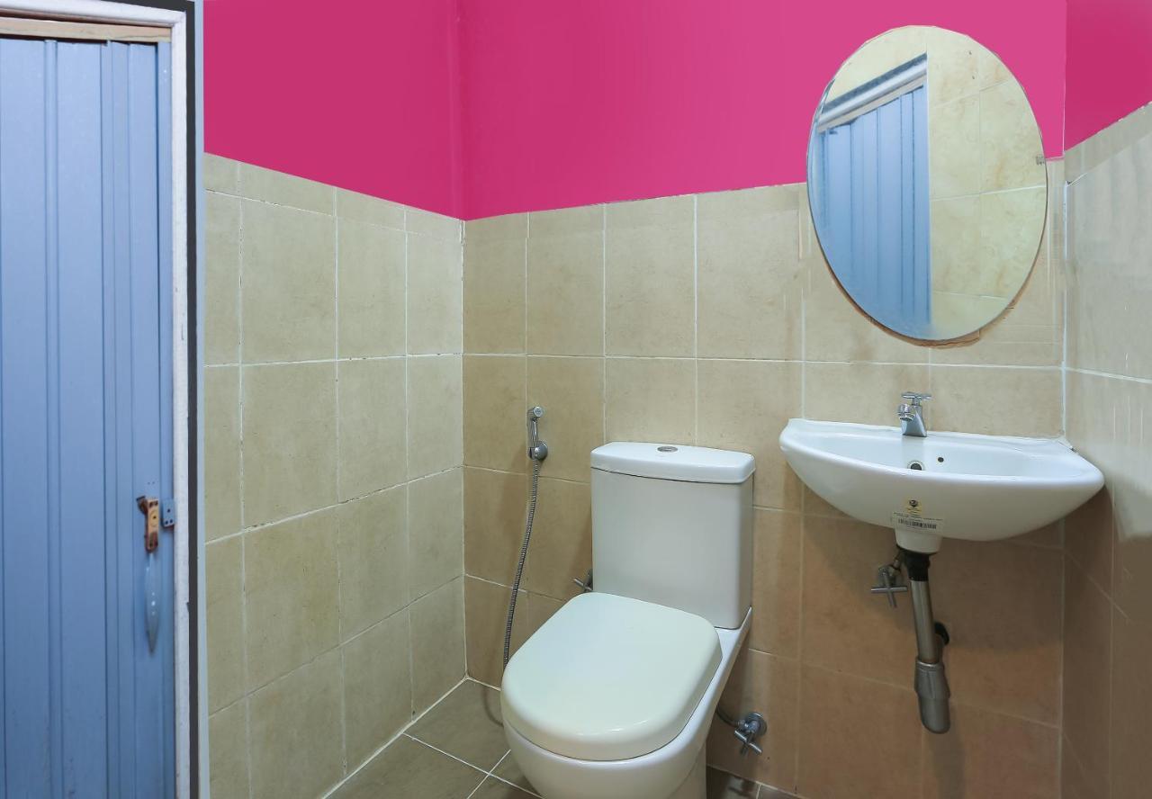 Oyo 89892 Hotel Jeli Inn מראה חיצוני תמונה
