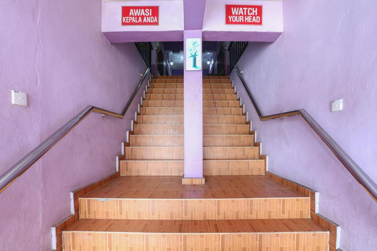 Oyo 89892 Hotel Jeli Inn מראה חיצוני תמונה
