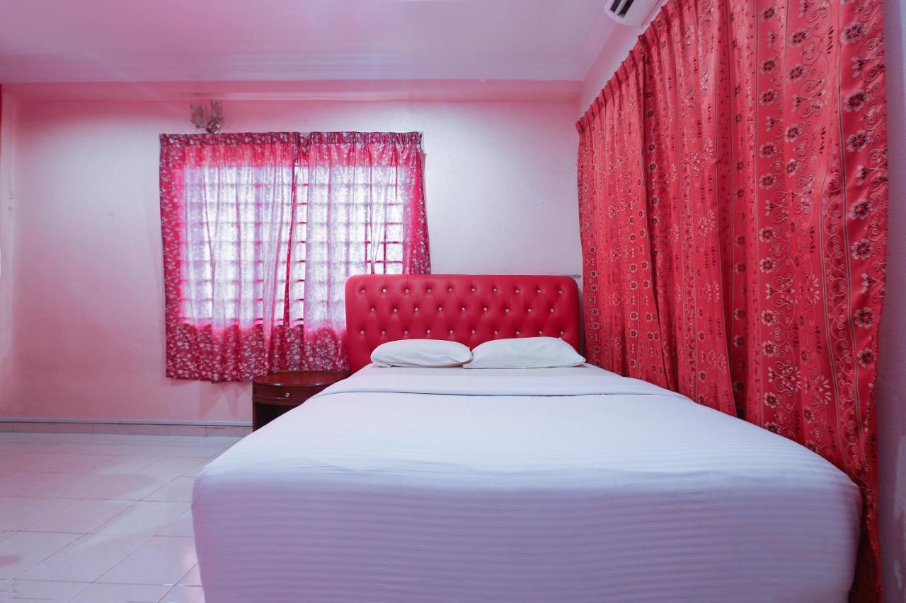 Oyo 89892 Hotel Jeli Inn מראה חיצוני תמונה