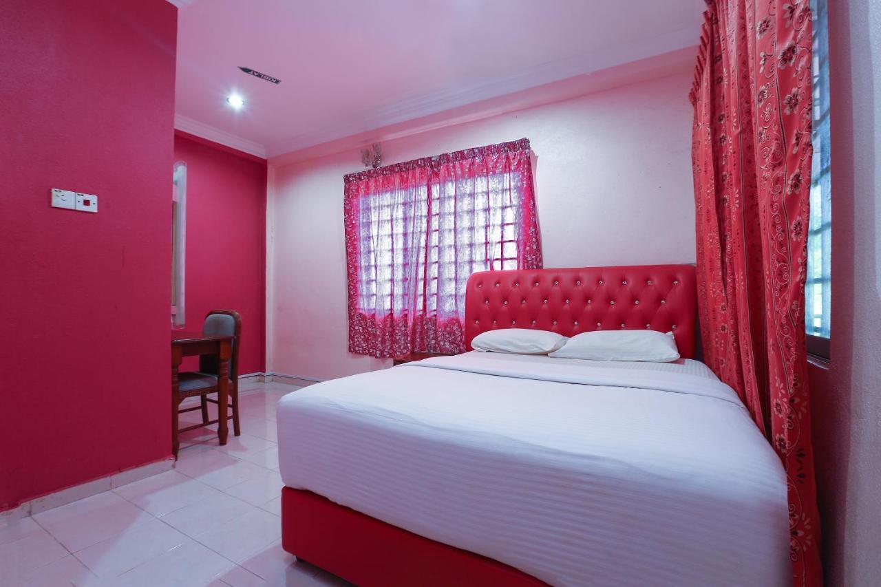 Oyo 89892 Hotel Jeli Inn מראה חיצוני תמונה