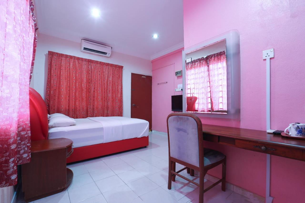 Oyo 89892 Hotel Jeli Inn מראה חיצוני תמונה