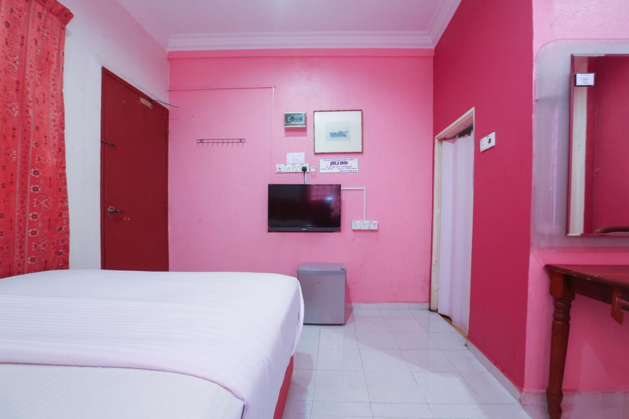 Oyo 89892 Hotel Jeli Inn מראה חיצוני תמונה